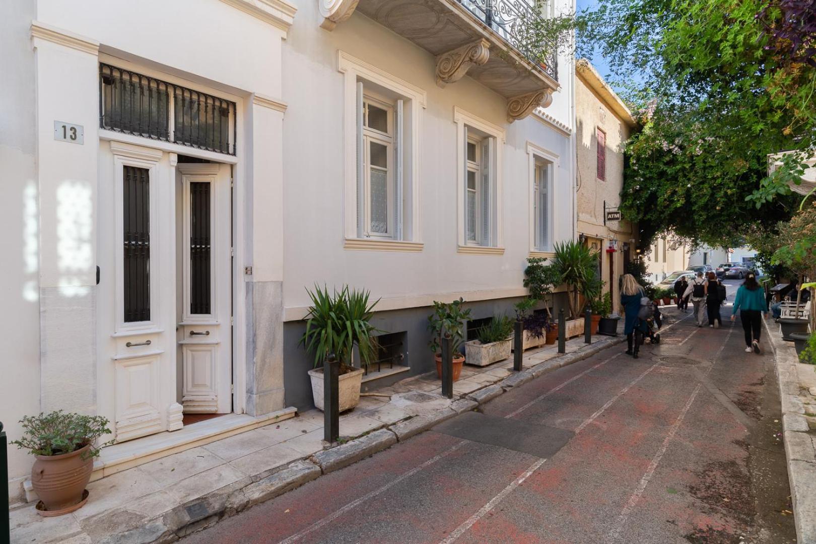 Athenian Getaway In Plaka With Acropolis View By Athenian Homes Athens