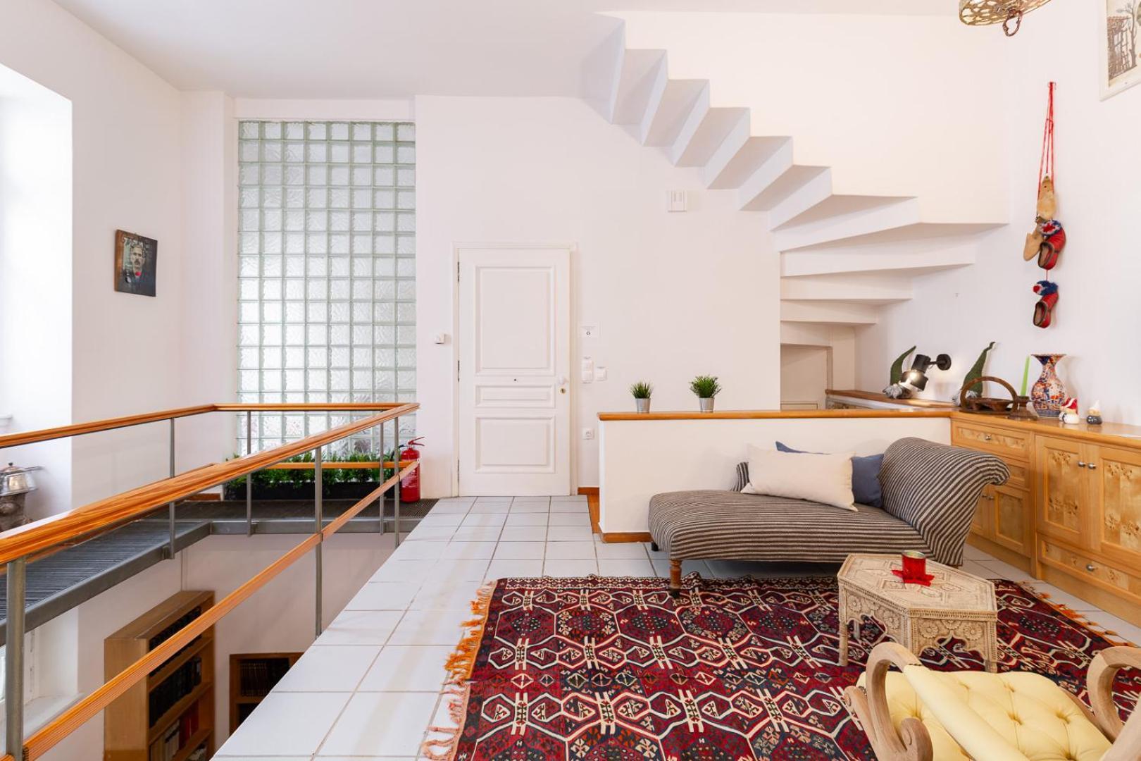Athenian Getaway In Plaka With Acropolis View By Athenian Homes