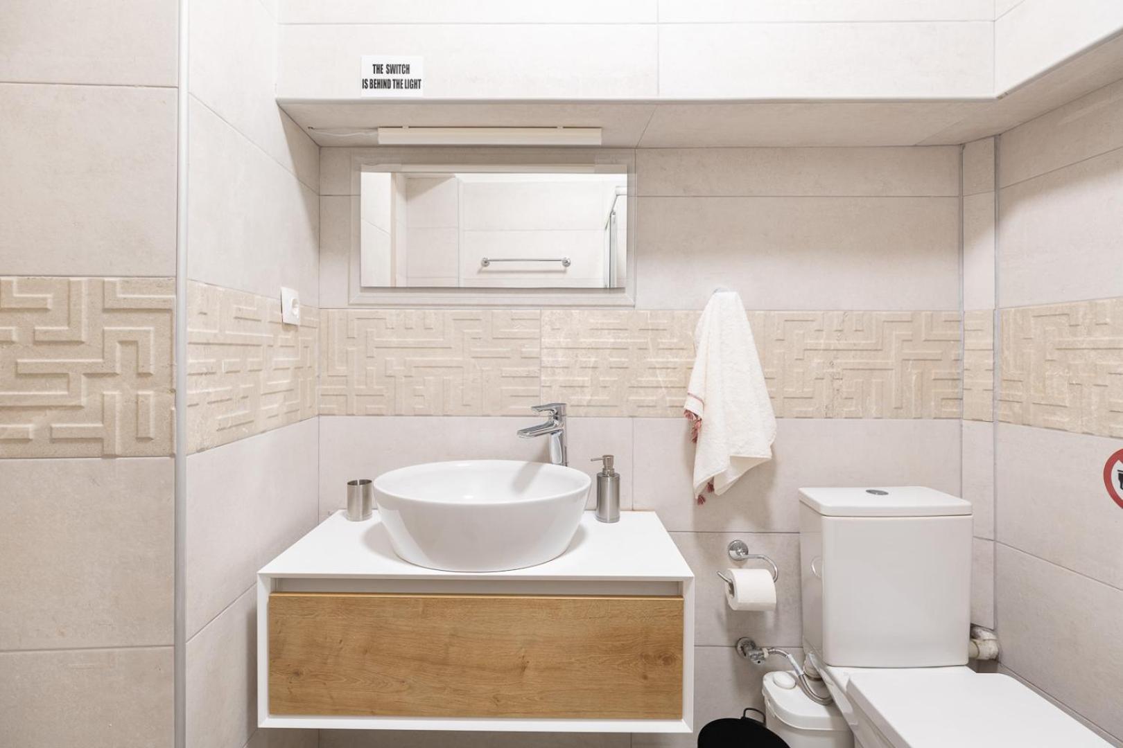 Athenian Getaway In Plaka With Acropolis View By Athenian Homes