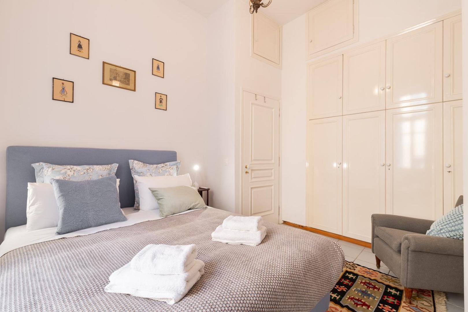 Athenian Getaway In Plaka With Acropolis View By Athenian Homes *