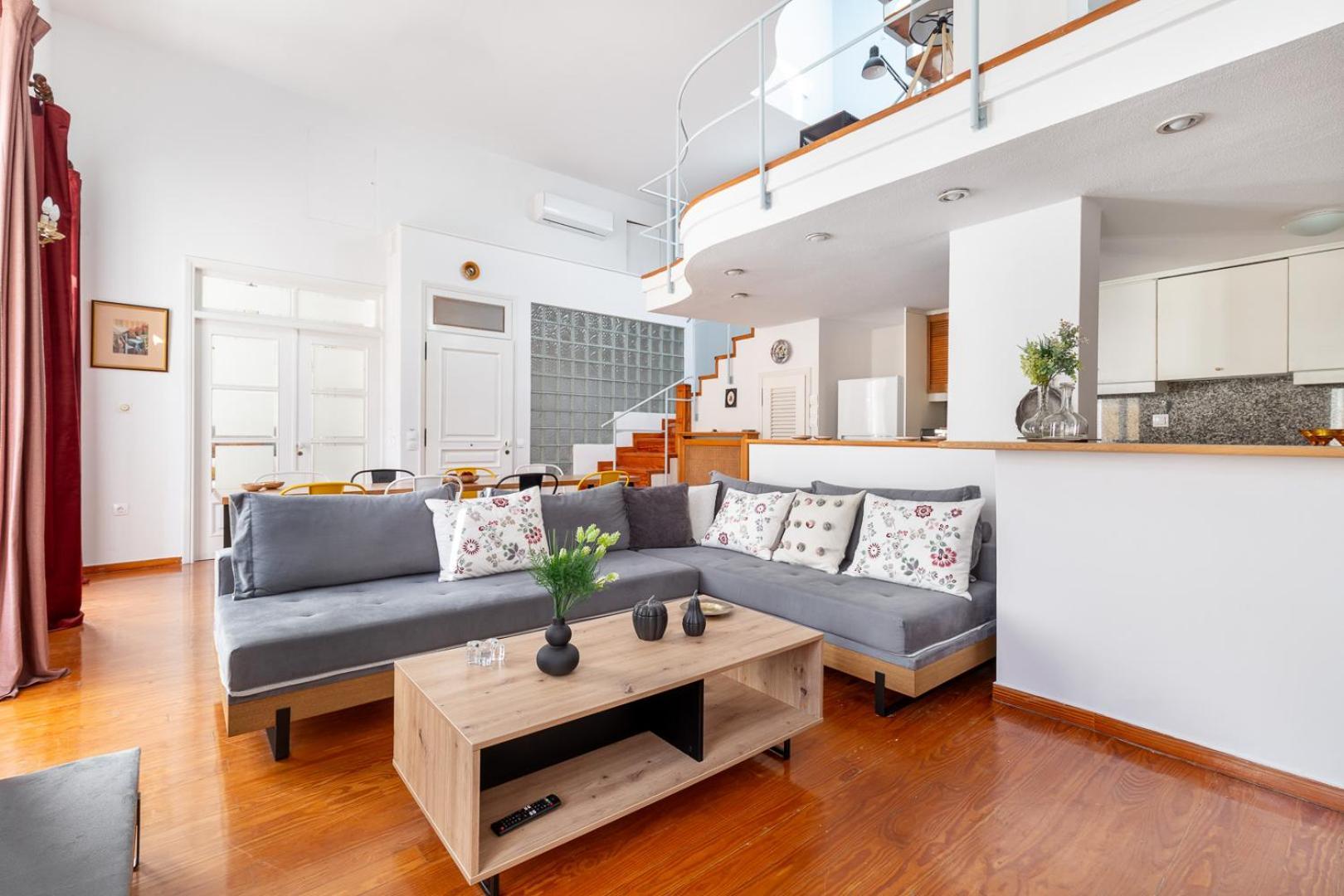 Apartment Athenian Getaway In Plaka With Acropolis View By Athenian Homes