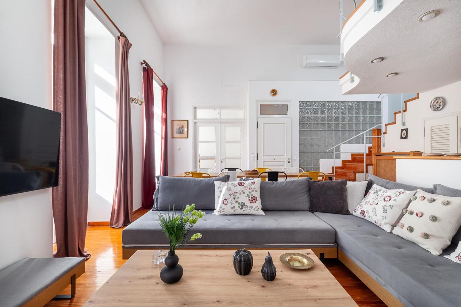 Apartment Athenian Getaway In Plaka With Acropolis View By Athenian Homes