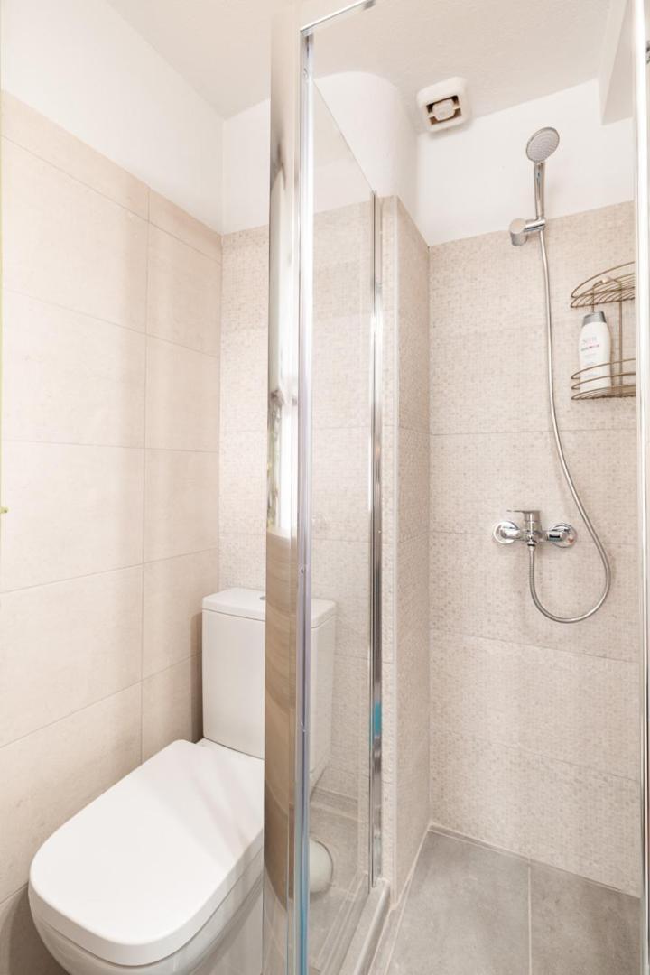 Athenian Getaway In Plaka With Acropolis View By Athenian Homes Apartment *