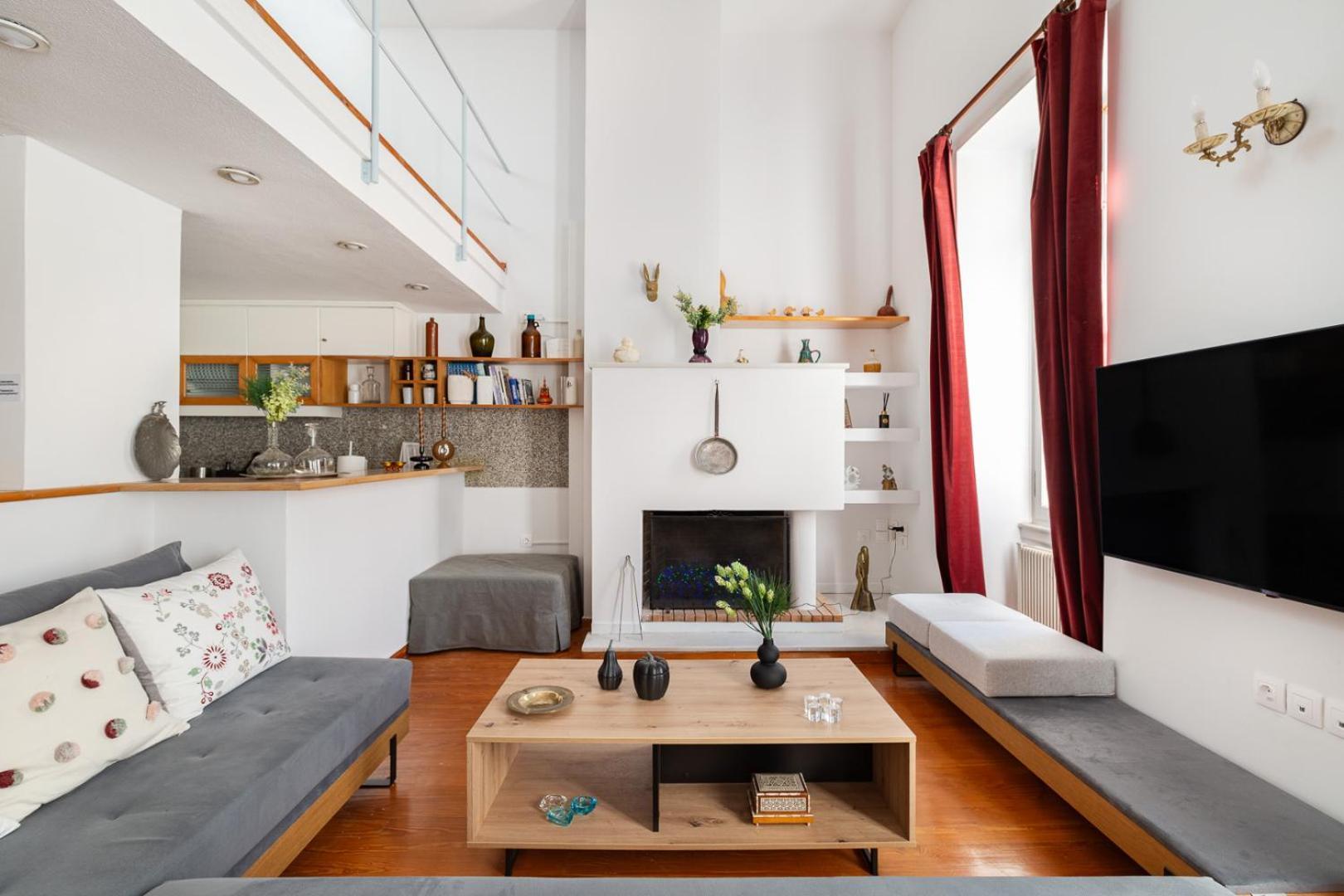 Athenian Getaway In Plaka With Acropolis View By Athenian Homes Appartement Athene