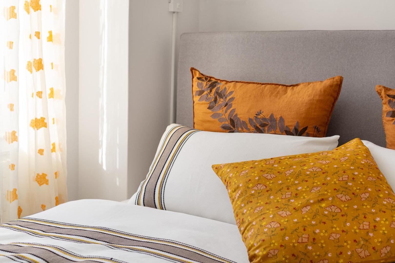 Athenian Getaway In Plaka With Acropolis View By Athenian Homes *